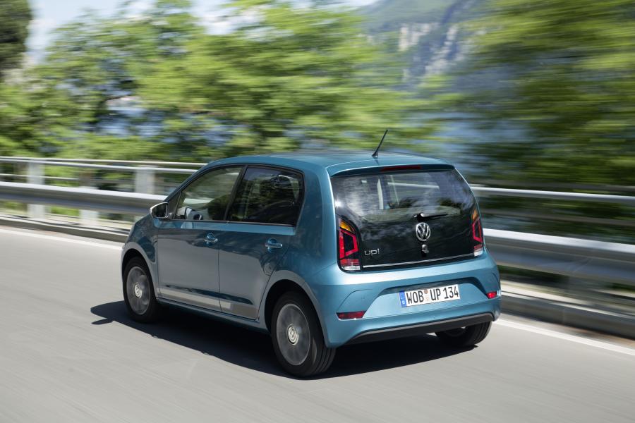  Volkswagen up! 5-Door 2016 года  (фото 4 из 26)